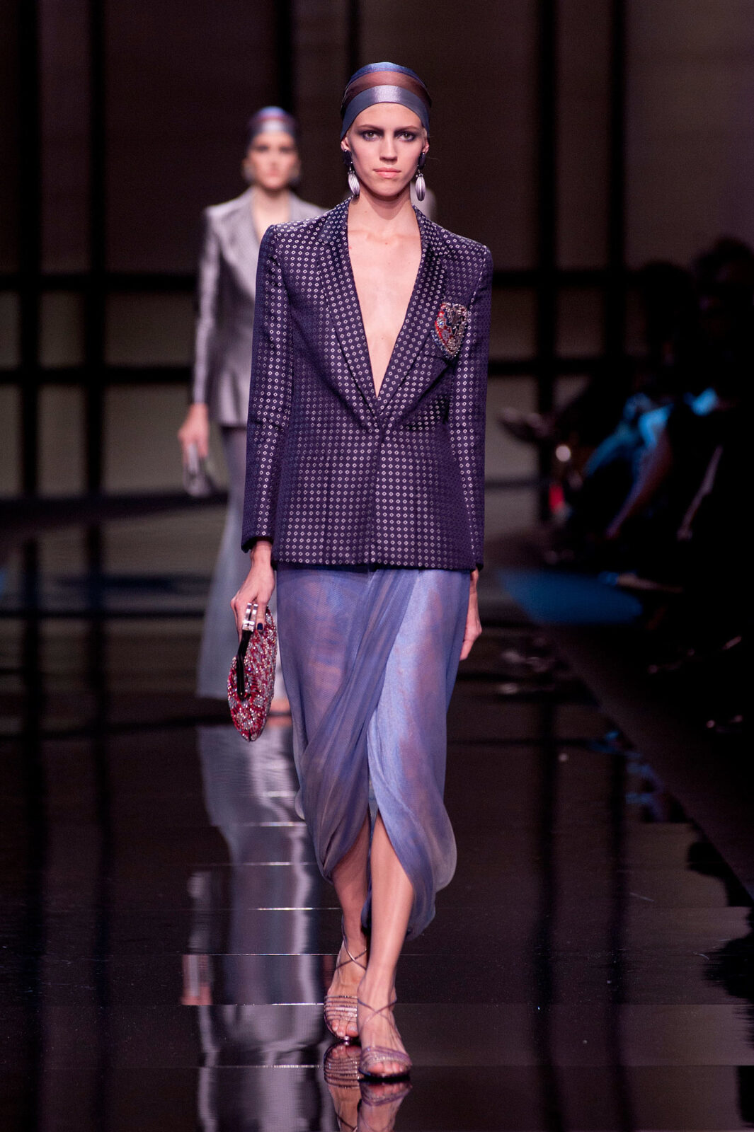 Giorgio-Armani-Priv-Haute-Couture-Spring-2014-04