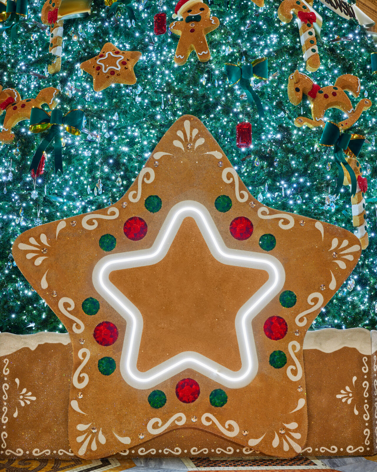 Swarovski_Christmas Tree_Milan_Details 2